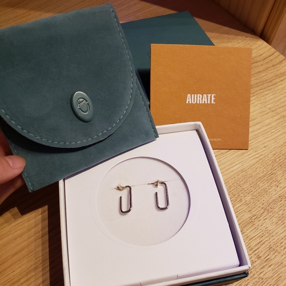 Aurate Oval Earrings - White Gold 14K - Picture 4 of 5